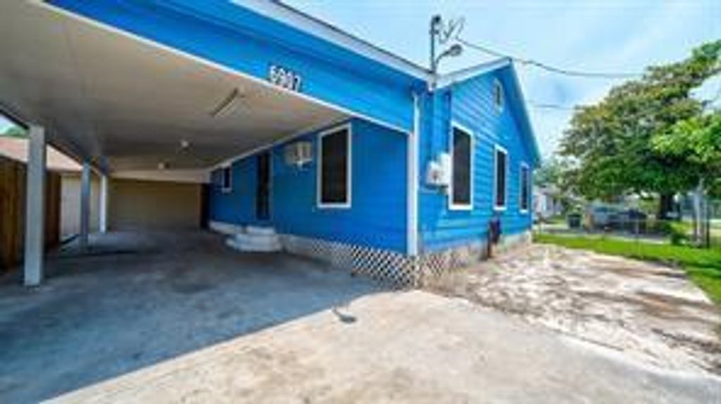 6907 Gainesville Street, Houston, TX 77020
