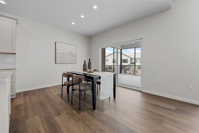 624 Rock Ridge Road, Tiffin, IA 52340