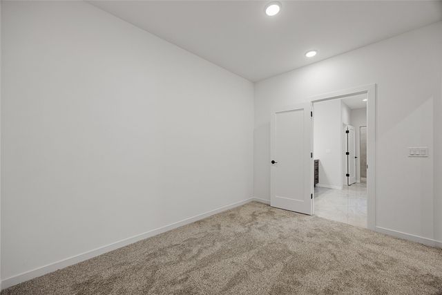 624 Rock Ridge Road, Tiffin, IA 52340