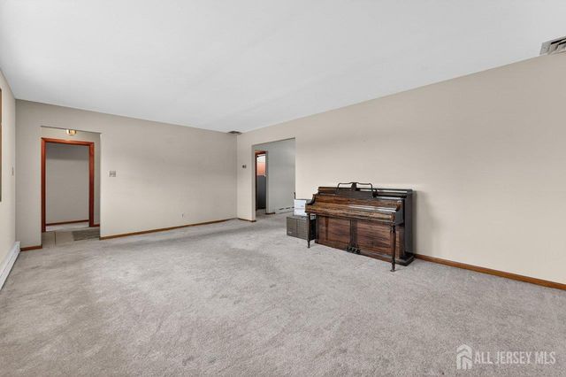 55 Market Street, Edison, NJ 08817
