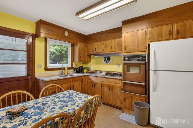 55 Market Street, Edison, NJ 08817