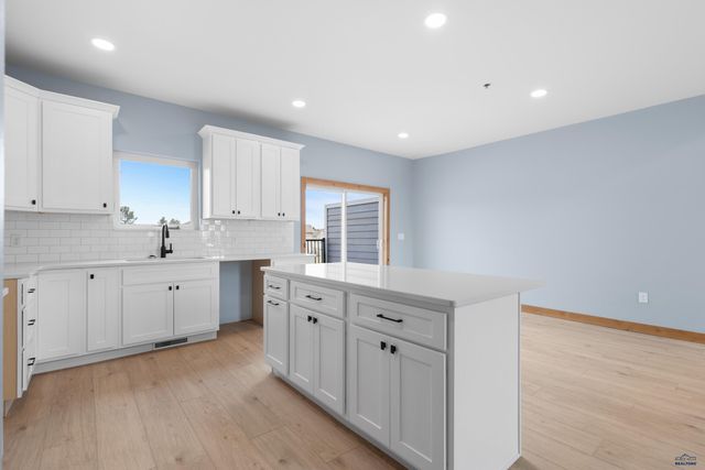 4646 WICKHAM CT, Rapid City, SD 57702