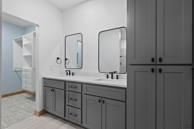 4646 WICKHAM CT, Rapid City, SD 57702