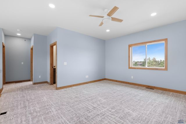 4646 WICKHAM CT, Rapid City, SD 57702