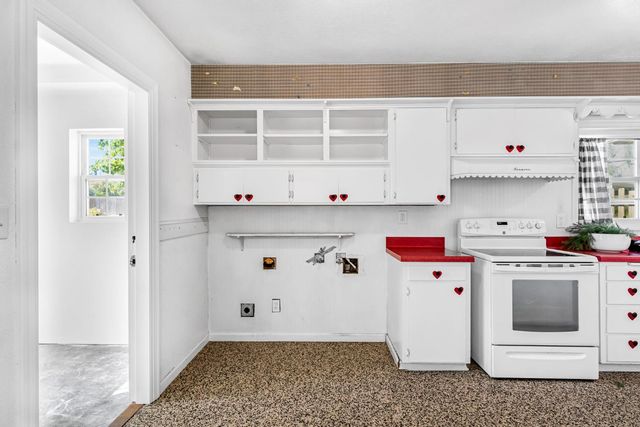 753 W Floradora Avenue, Fresno, CA 93728