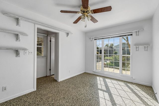 753 W Floradora Avenue, Fresno, CA 93728