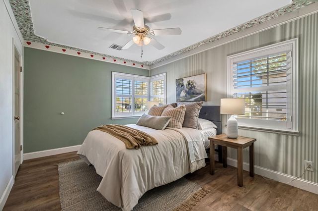 753 W Floradora Avenue, Fresno, CA 93728