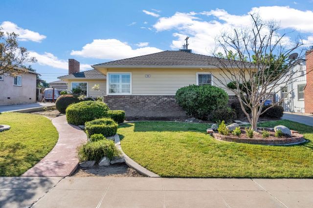 753 W Floradora Avenue, Fresno, CA 93728