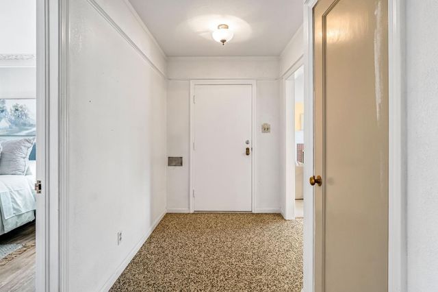 753 W Floradora Avenue, Fresno, CA 93728