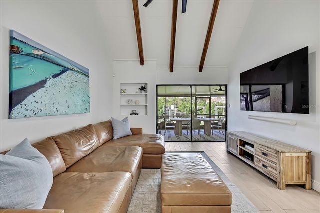 4354 OUTRIGGER LANE, Tampa, FL 33615