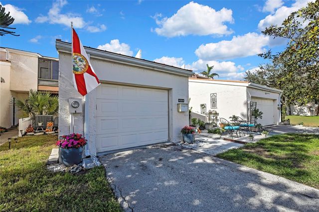 4354 OUTRIGGER LANE, Tampa, FL 33615