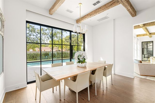 811 Creek Wood Way, Houston, TX 77024