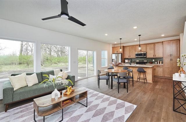 1036 NW MacArthur Lane, Waukee, IA 50263