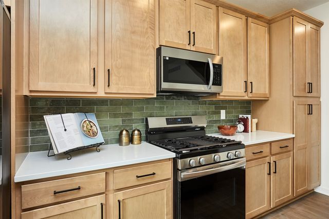 1036 NW MacArthur Lane, Waukee, IA 50263