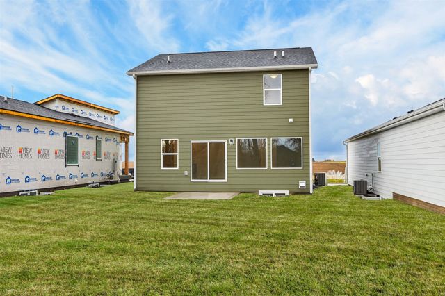 1036 NW MacArthur Lane, Waukee, IA 50263