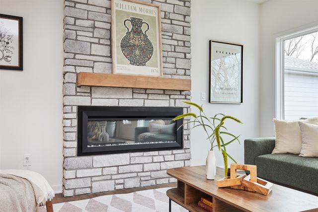 1036 NW MacArthur Lane, Waukee, IA 50263