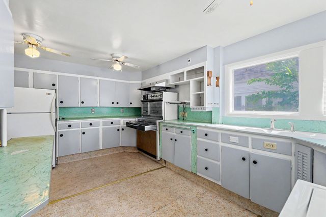 1405 S Water St, Wichita, KS 67213