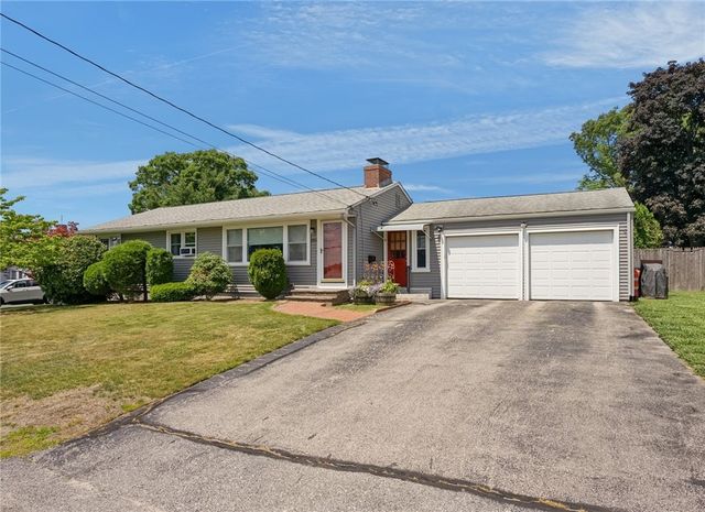 203 Garden Hills Drive, Cranston, RI 02920