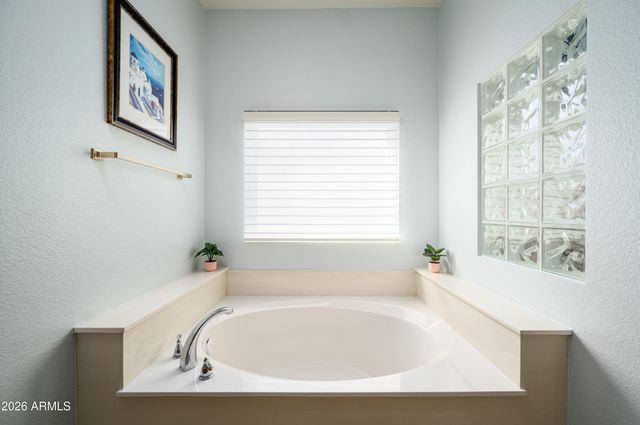 14881 W ROBSON Circle S, Goodyear, AZ 85395