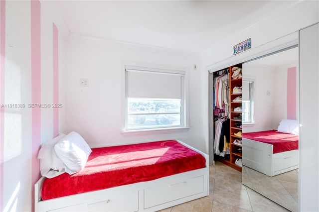 12800 SW 43rd Dr 102-B, Miami, FL 33175