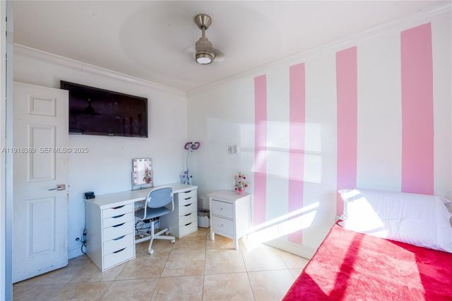 12800 SW 43rd Dr 102-B, Miami, FL 33175