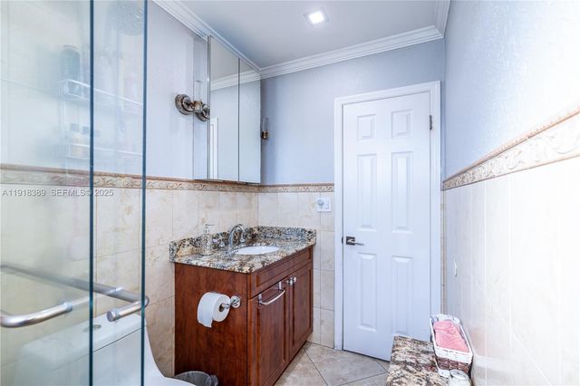 12800 SW 43rd Dr 102-B, Miami, FL 33175