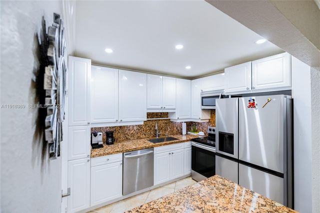 12800 SW 43rd Dr 102-B, Miami, FL 33175