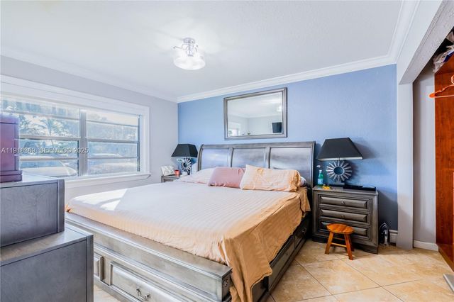 12800 SW 43rd Dr 102-B, Miami, FL 33175