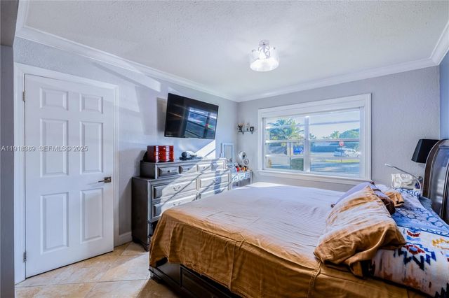 12800 SW 43rd Dr 102-B, Miami, FL 33175