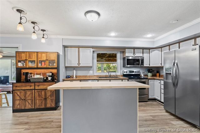 375 N Hereford Lane, Madison, IN 47250