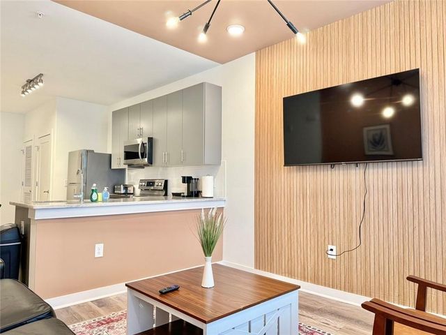 525 Parkway Drive NE 108, Atlanta, GA 30308