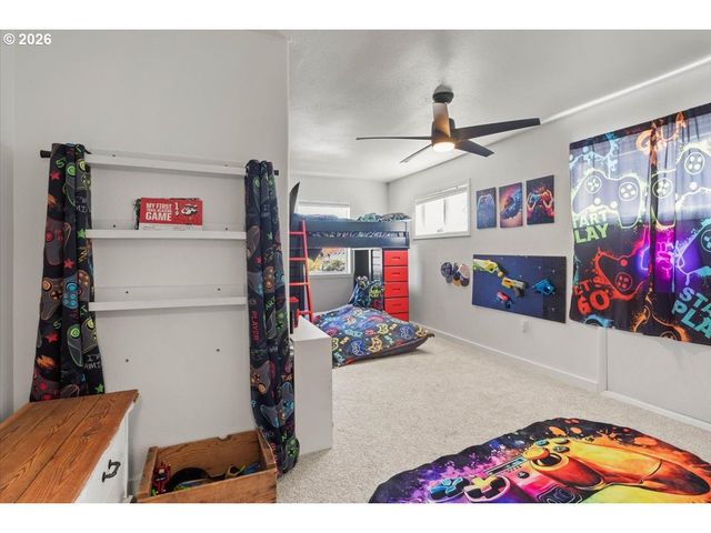 1039 N 4TH Ave, Stayton, OR 97383