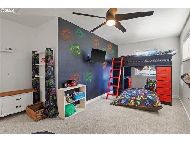 1039 N 4TH Ave, Stayton, OR 97383