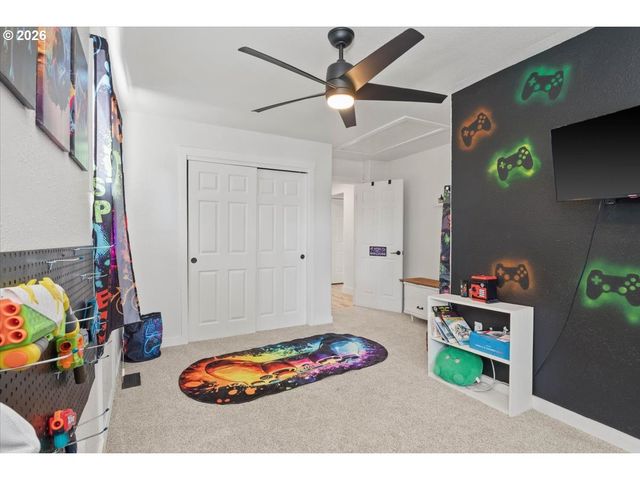 1039 N 4TH Ave, Stayton, OR 97383