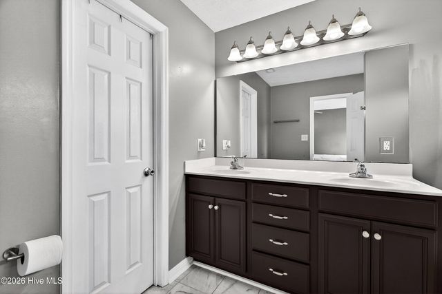 136 Camellia Creek Drive, Richlands, NC 28574