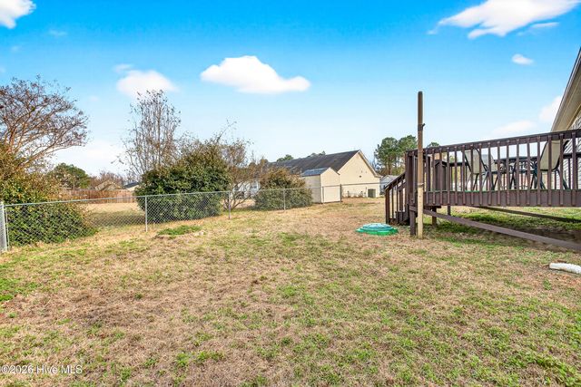 136 Camellia Creek Drive, Richlands, NC 28574