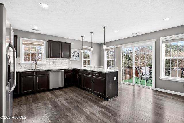 136 Camellia Creek Drive, Richlands, NC 28574