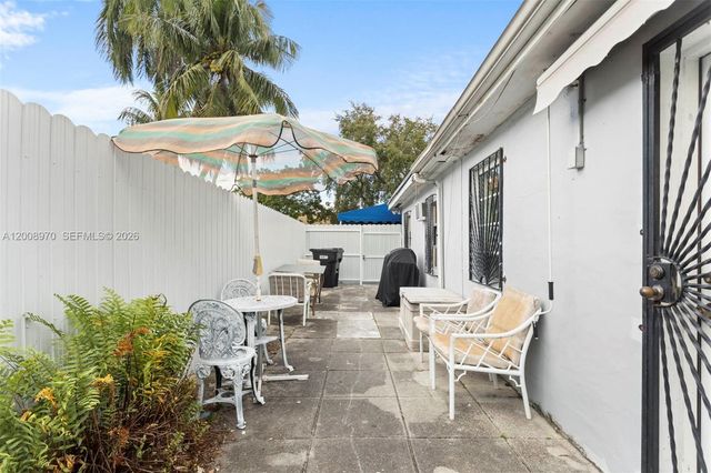 410 East Dr 2, North Miami Beach, FL 33162