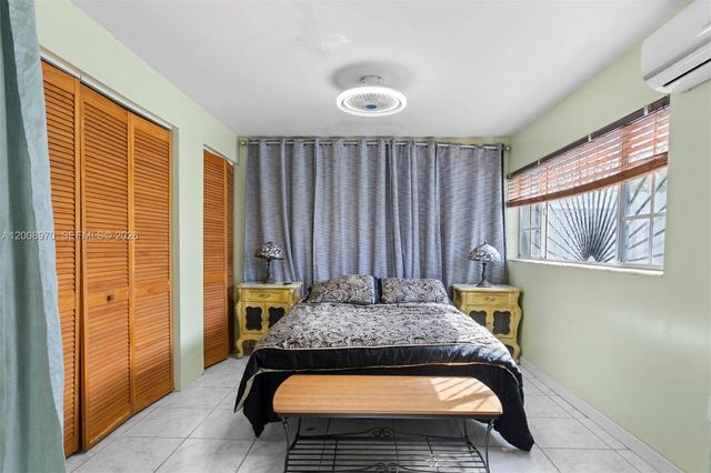 410 East Dr 2, North Miami Beach, FL 33162