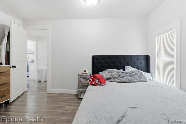 48 Augusta Avenue, Pontiac, MI 48341