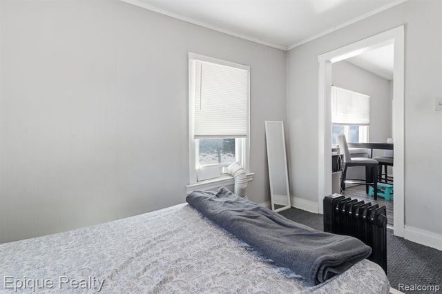 48 Augusta Avenue, Pontiac, MI 48341