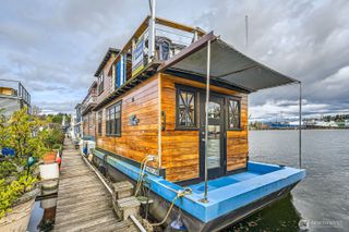 1080 W Ewing Street #E-2, Seattle, WA 98119