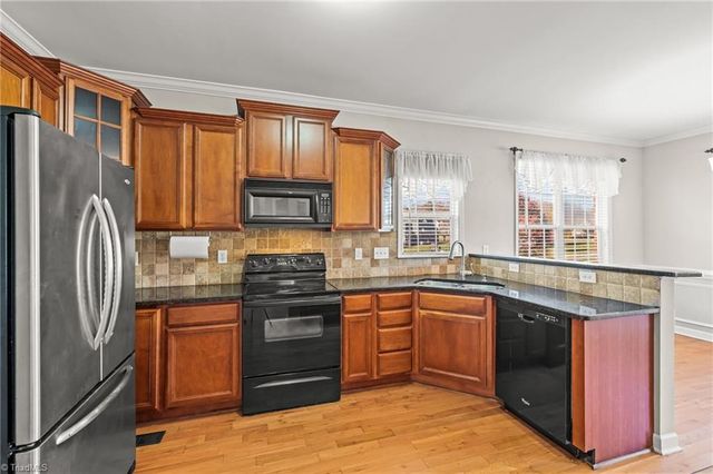 6406 Calvary Way, Thomasville, NC 27360