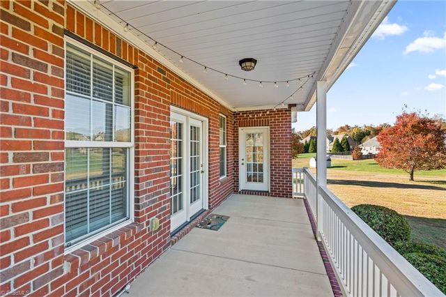 6406 Calvary Way, Thomasville, NC 27360