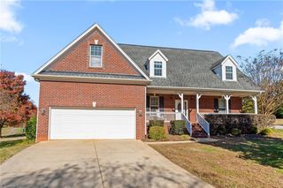 6406 Calvary Way, Thomasville, NC 27360