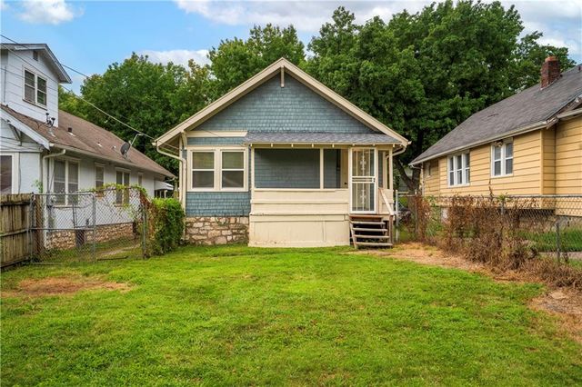 5623 Brooklyn Avenue, Kansas City, MO 64130