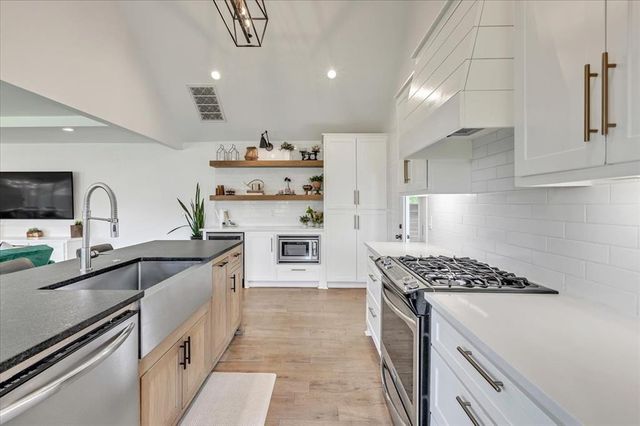 4910 Morris Lane, Oklahoma City, OK 73112