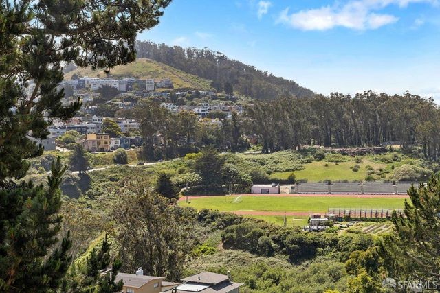 36 Cameo Way, San Francisco, CA 94131