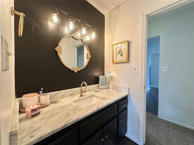 3 Rock Hollow Road, Shawnee, OK 74804