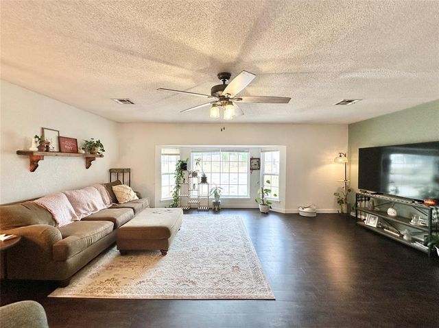 3 Rock Hollow Road, Shawnee, OK 74804